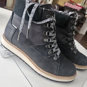 Toms Black Lace Up Women's Boots